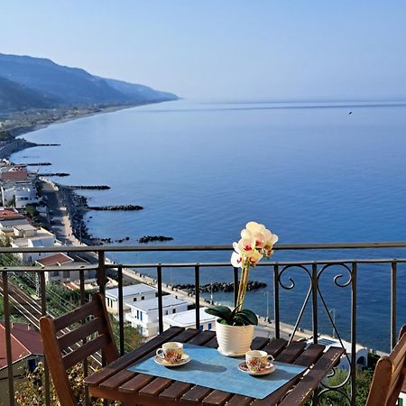 Un Oblò sul Mare Apartment San Lucido Exterior foto